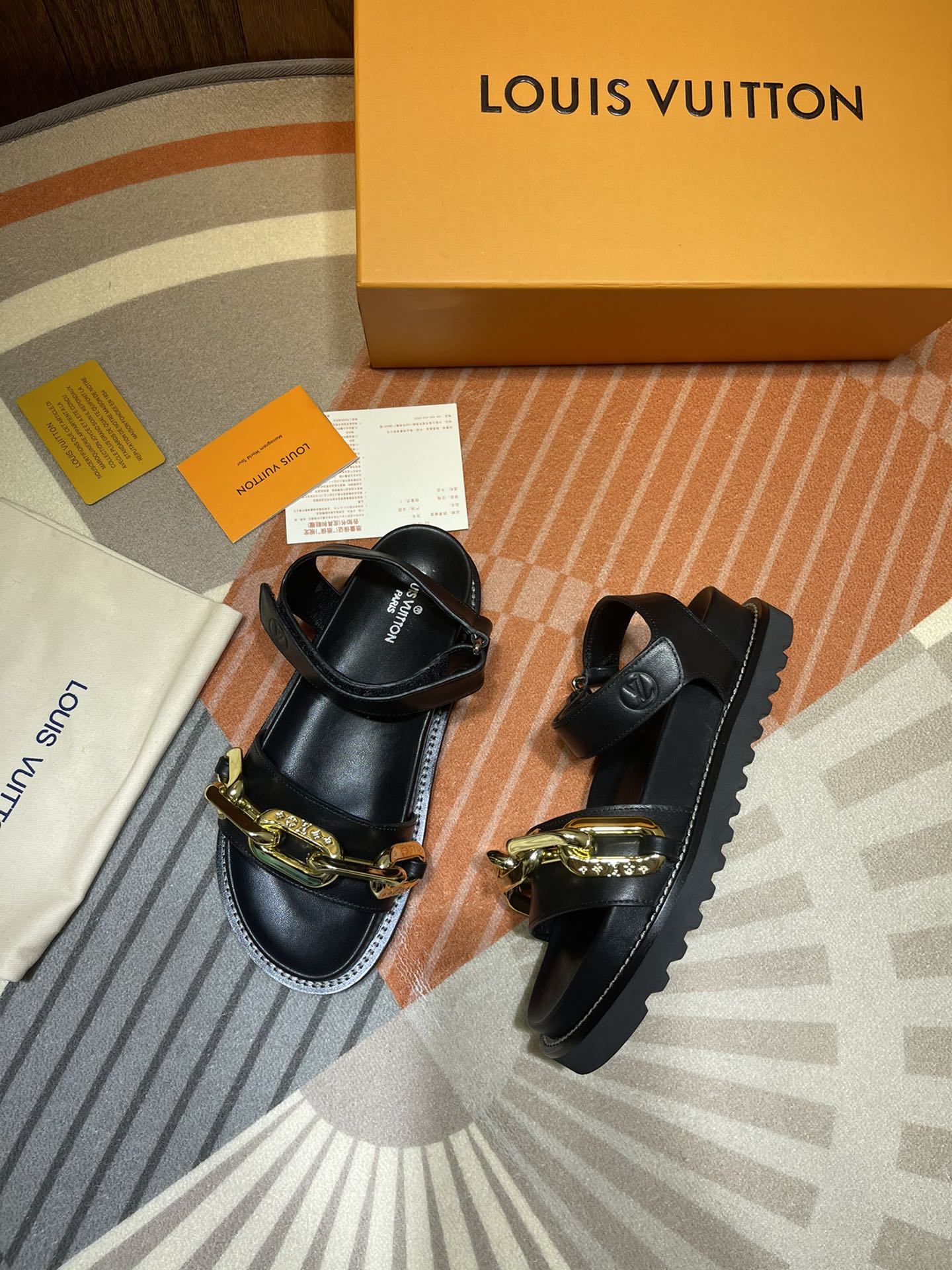LU Sandals Paseo  Flat