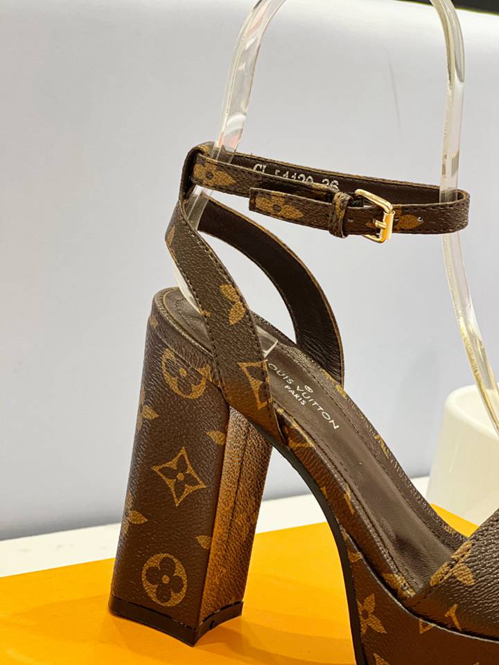 LU Sandals Fur 8 Color 's heels