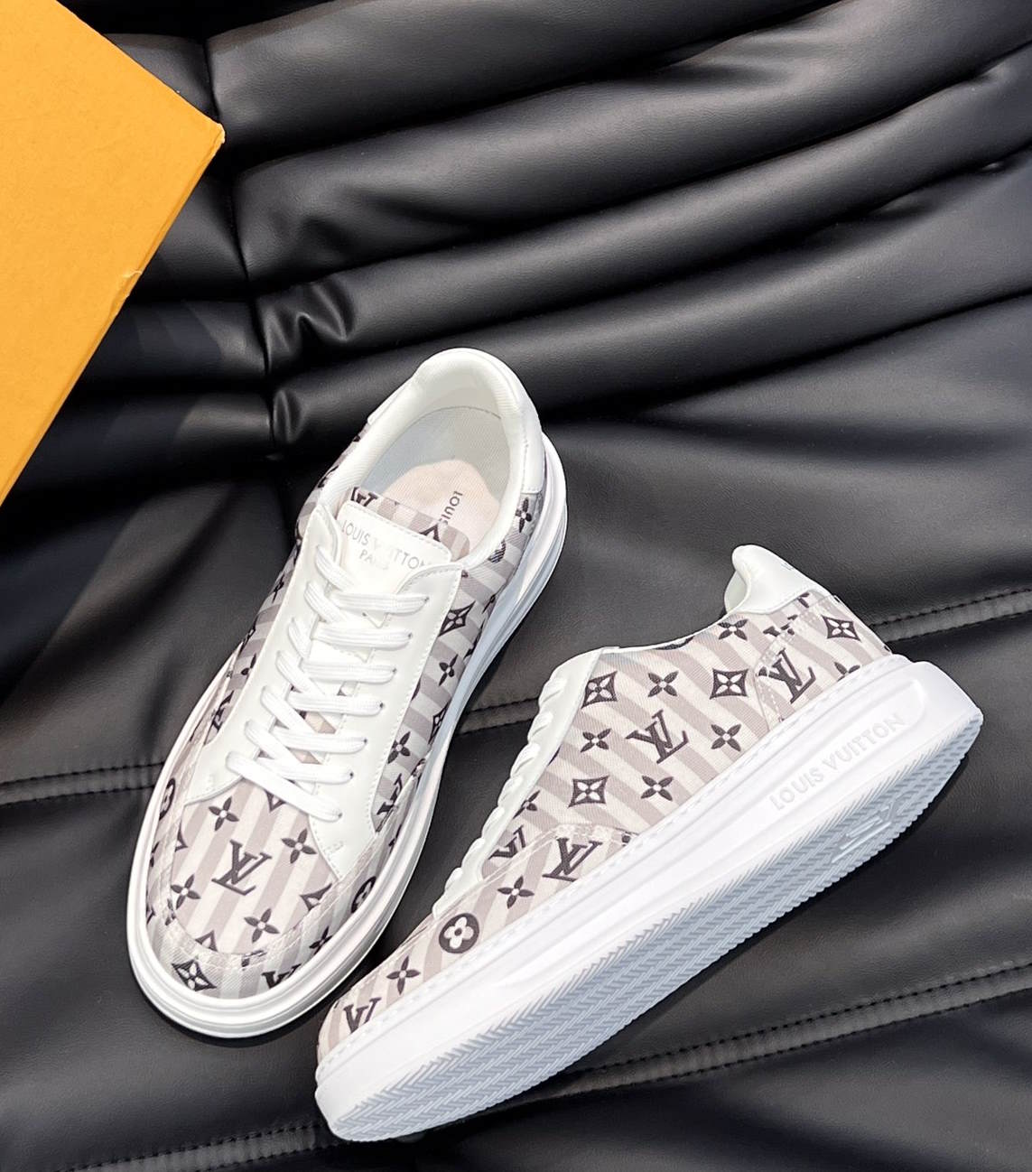 LU Sneakers Runner 2 Color 's