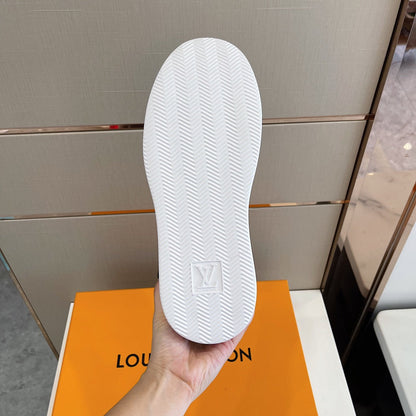 LU Sneakers Runner