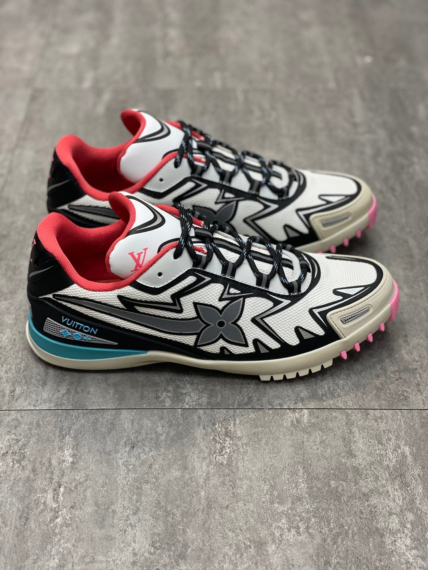 LU Sneakers Run Away