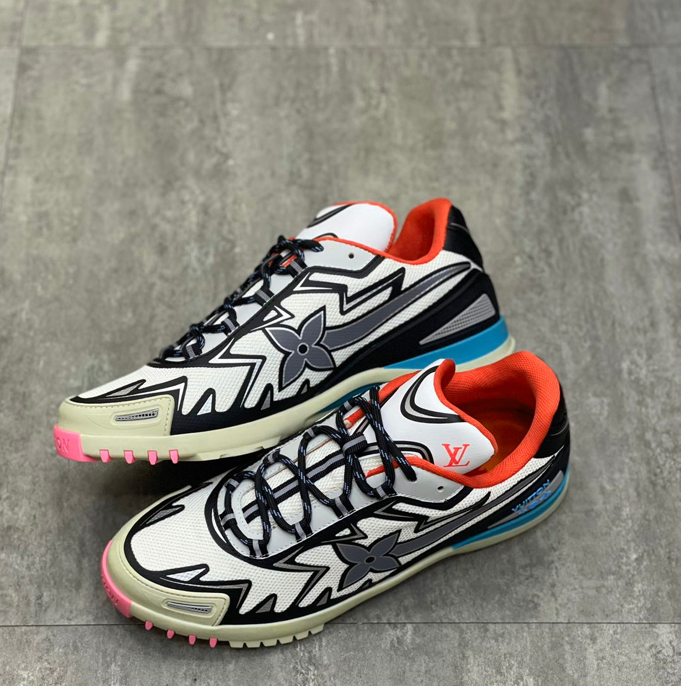 LU Sneakers Run Away