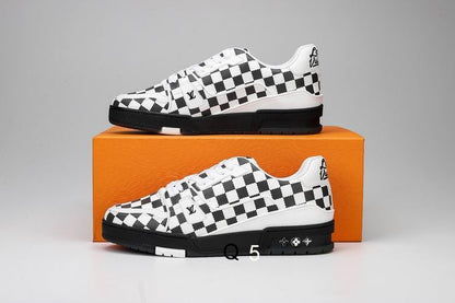 LU Time out Sneakers 2 Color 's