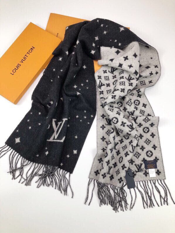 LU Scarf Monogram