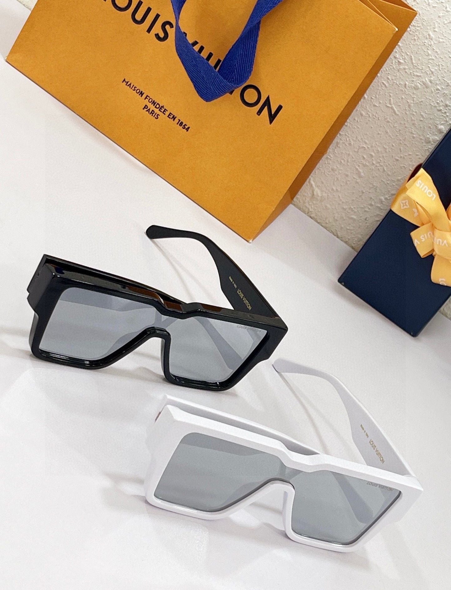 LU Sunglasses 5 Color 's
