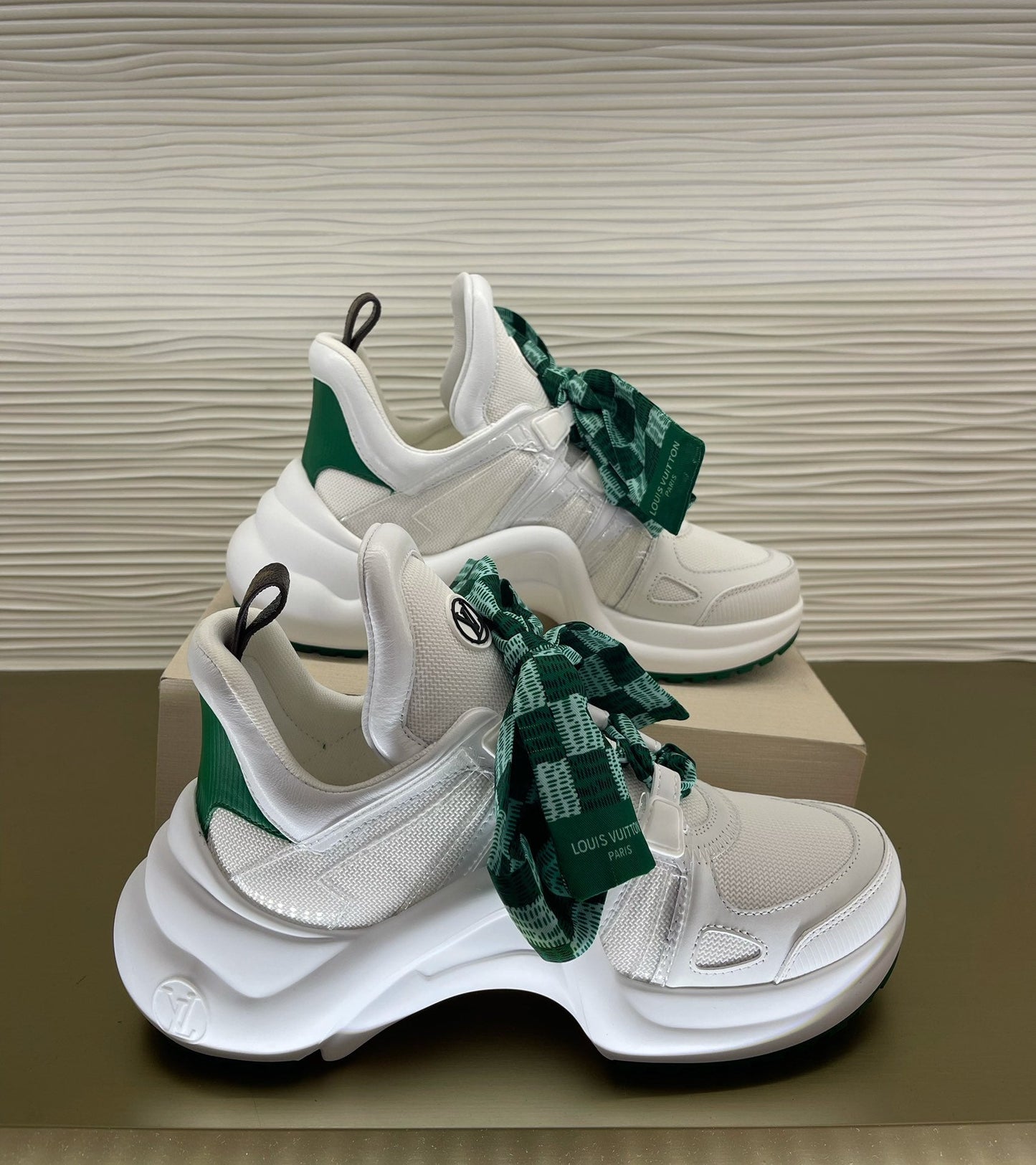 LU ARCH light  Sneakers   2 Color ' s