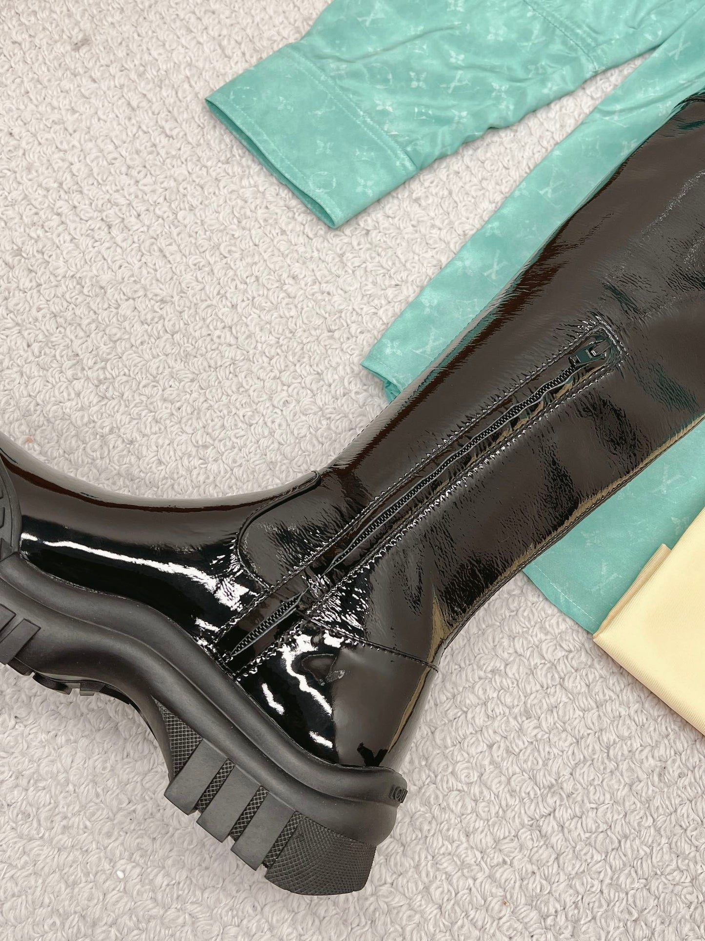 LU  Boots High Over Knee Flat