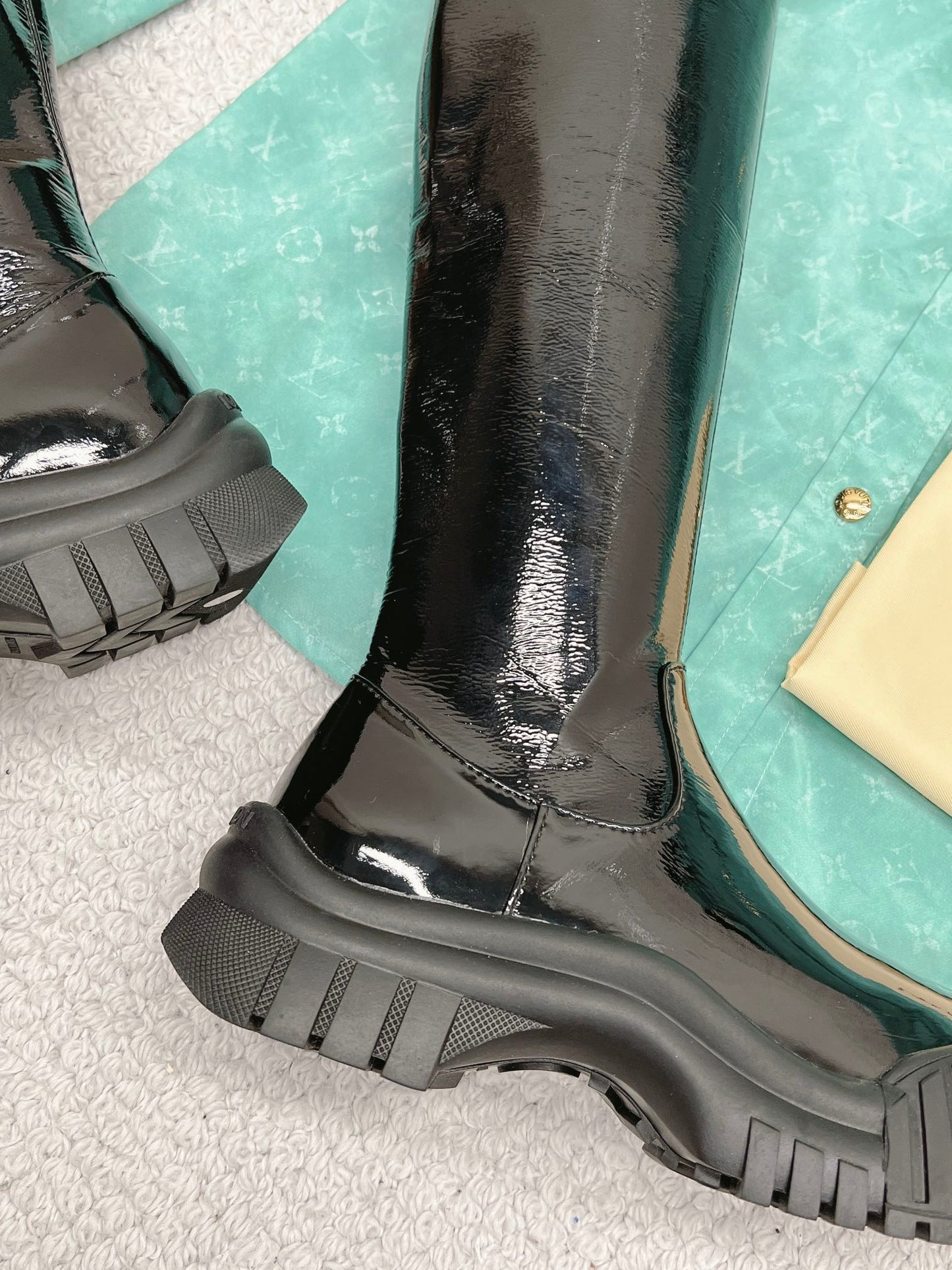 LU  Boots High Over Knee Flat