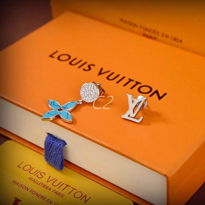 LU   Earrings