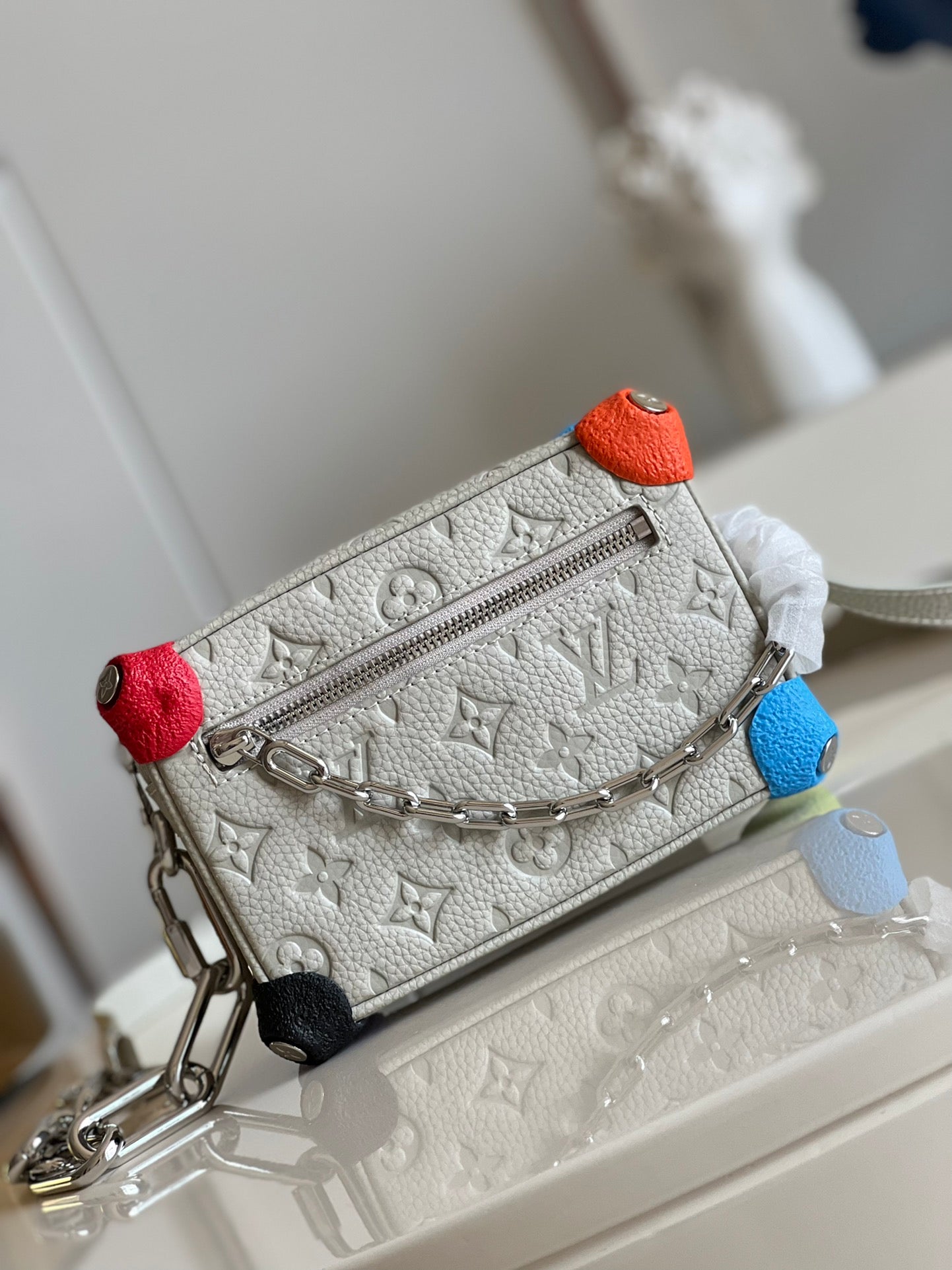 LU Messenger Bag Trunk 2 Color 's