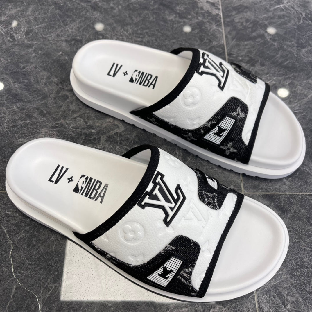 LU  Slippers 2 Color 's