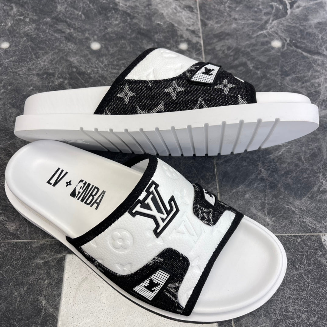 LU  Slippers 2 Color 's