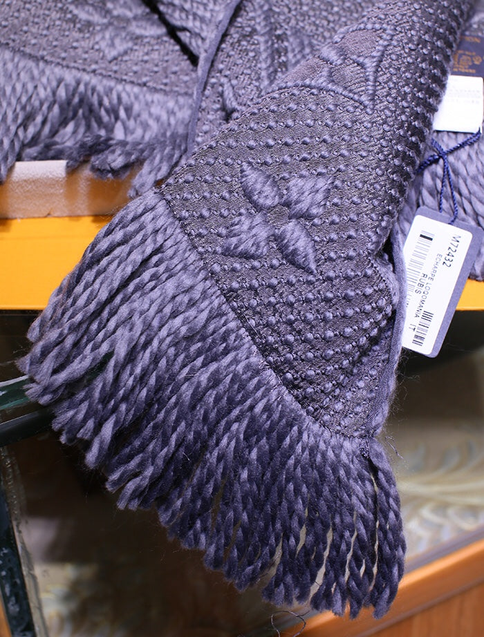 LU Scarf  2 color 's