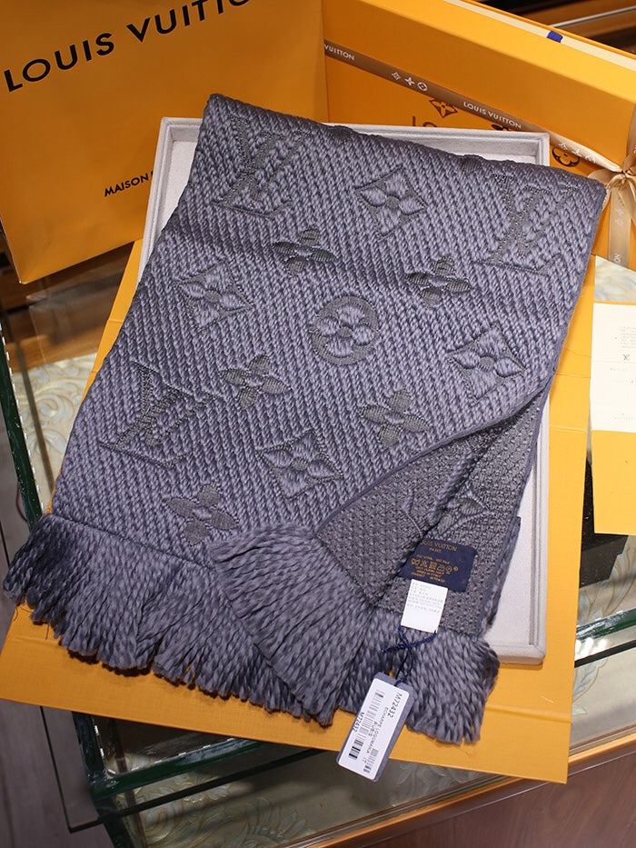LU Scarf  2 color 's