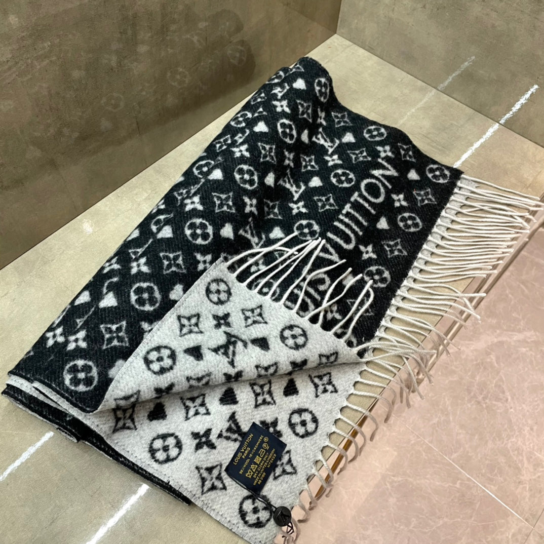 LU Scarf Monogram 2 Color's