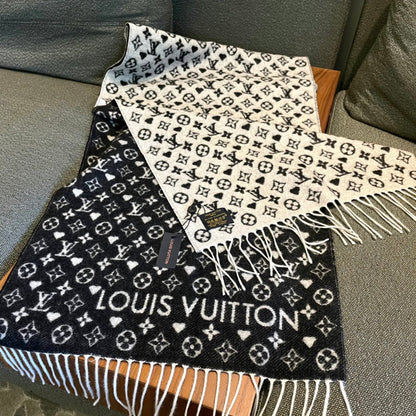 LU Scarf Monogram 2 Color's