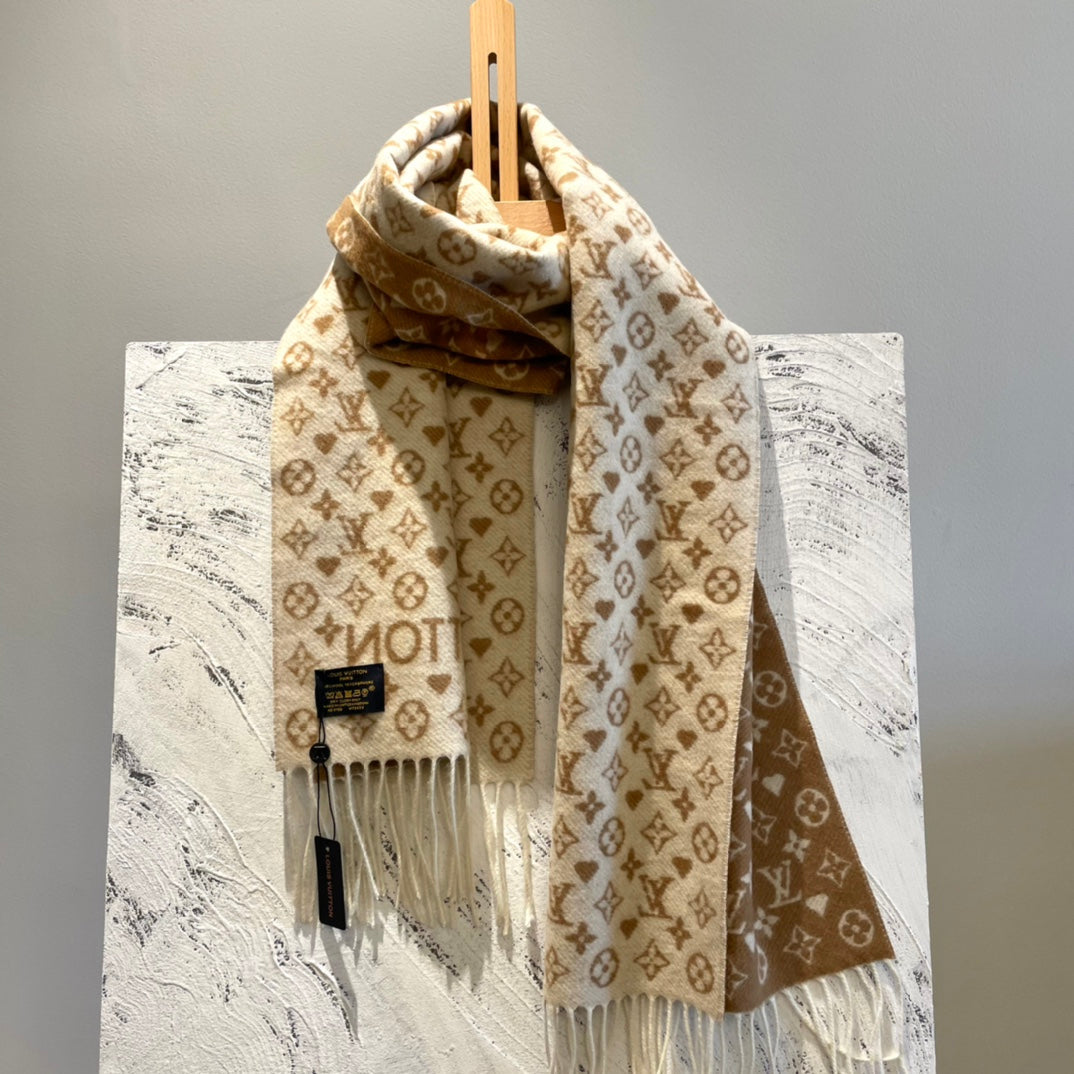 LU Scarf Monogram 2 Color's