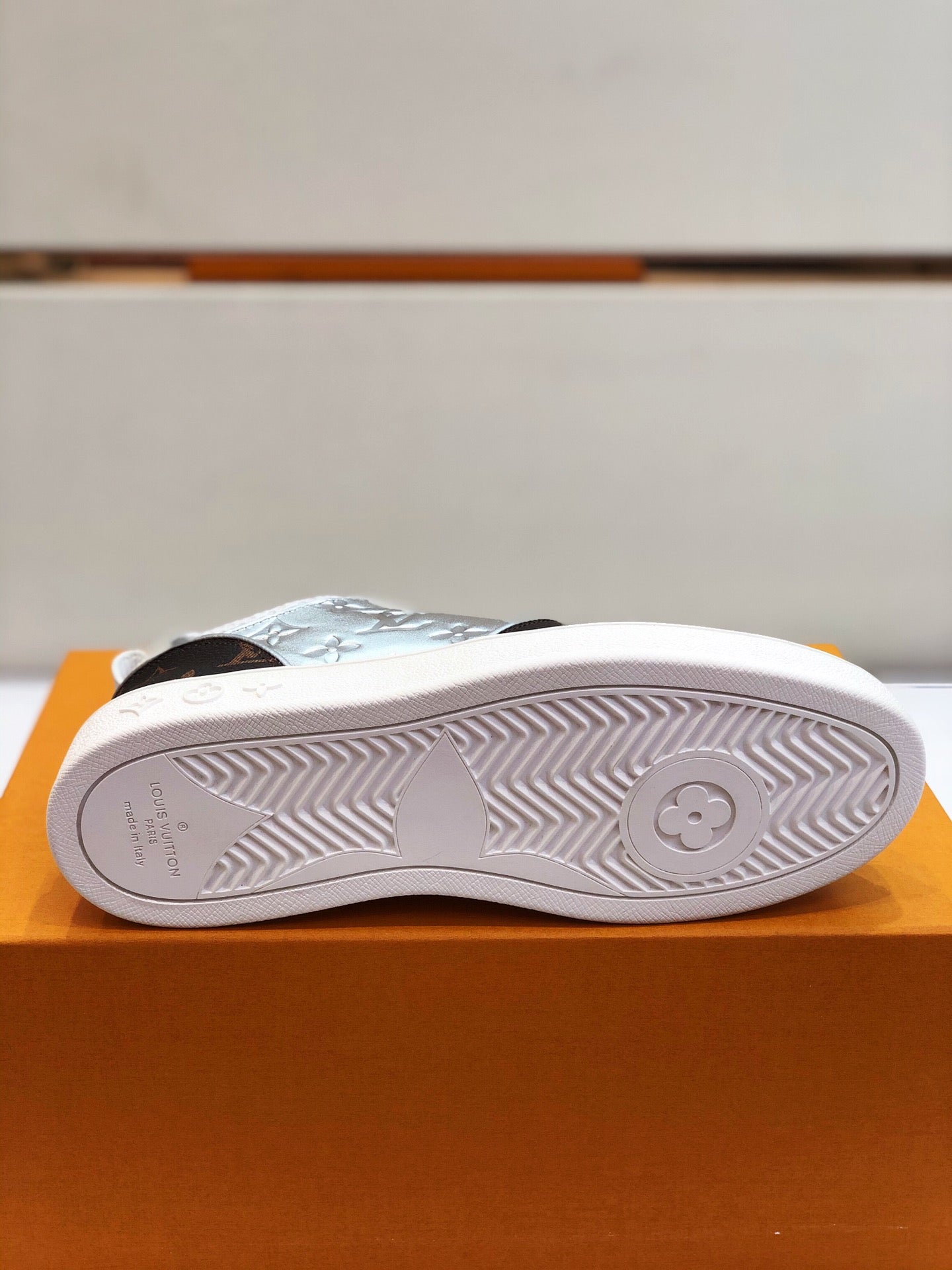 LU Sneakers Low Silver