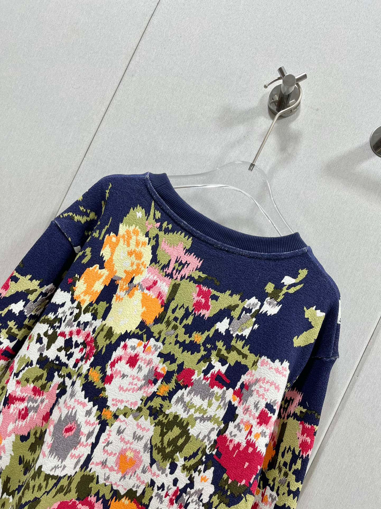 LU  T- shirt  Sweater Woman David Sims