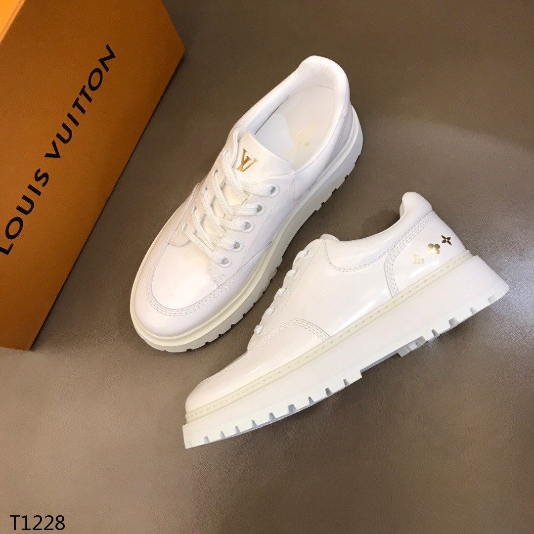 LU Shoes White