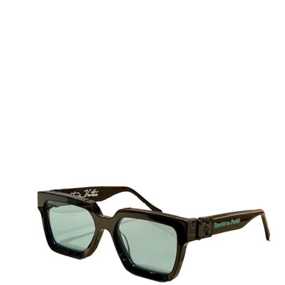 LU  Sunglasses