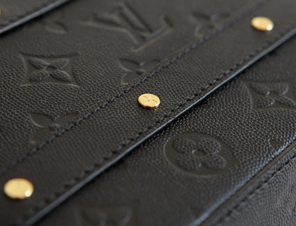LU Messenger   Bag 2 Color 's 22 cm