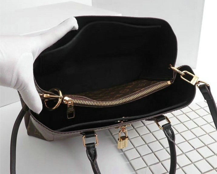 LU Bag Monogram  34  cm  3 Color 's