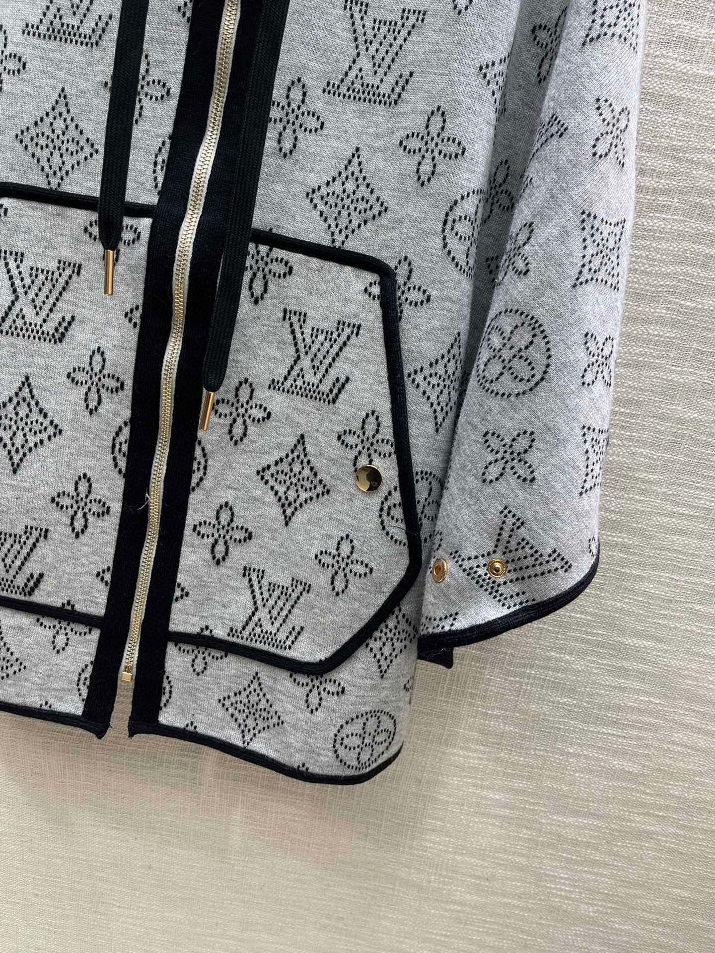 LU Cape Coat Poncho jacket 2 side