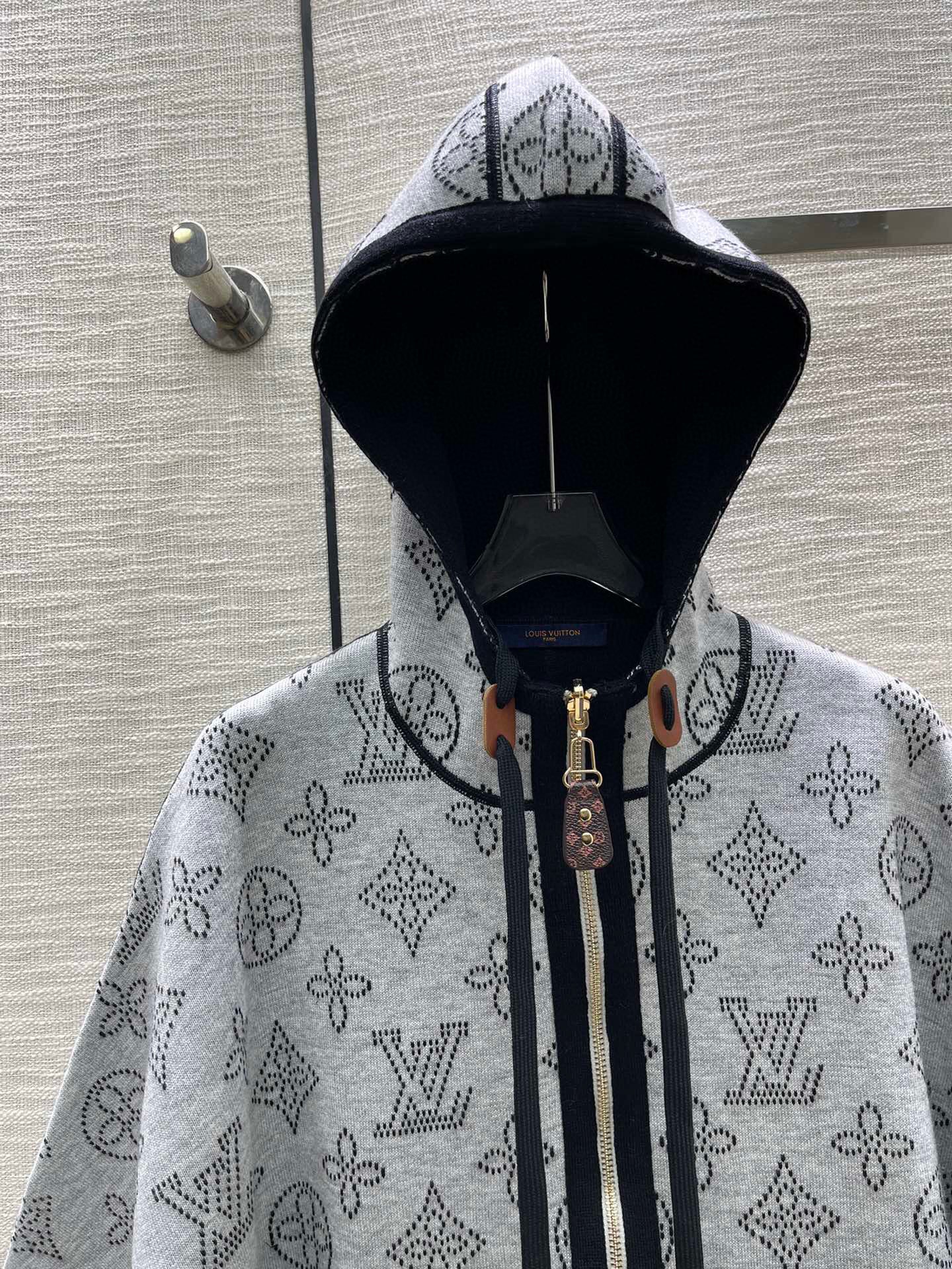 LU Cape Coat Poncho jacket 2 side