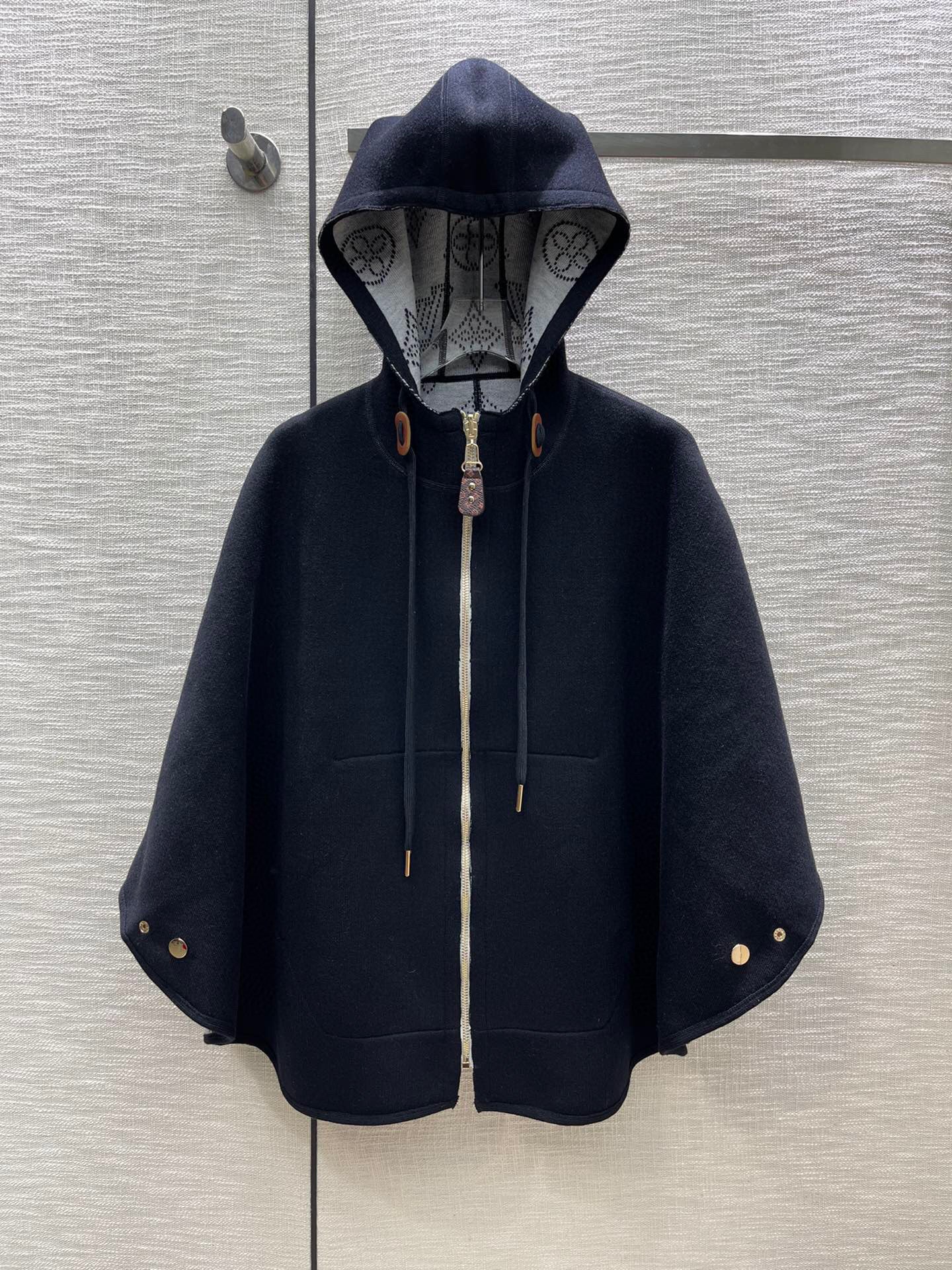 LU Cape Coat Poncho jacket 2 side