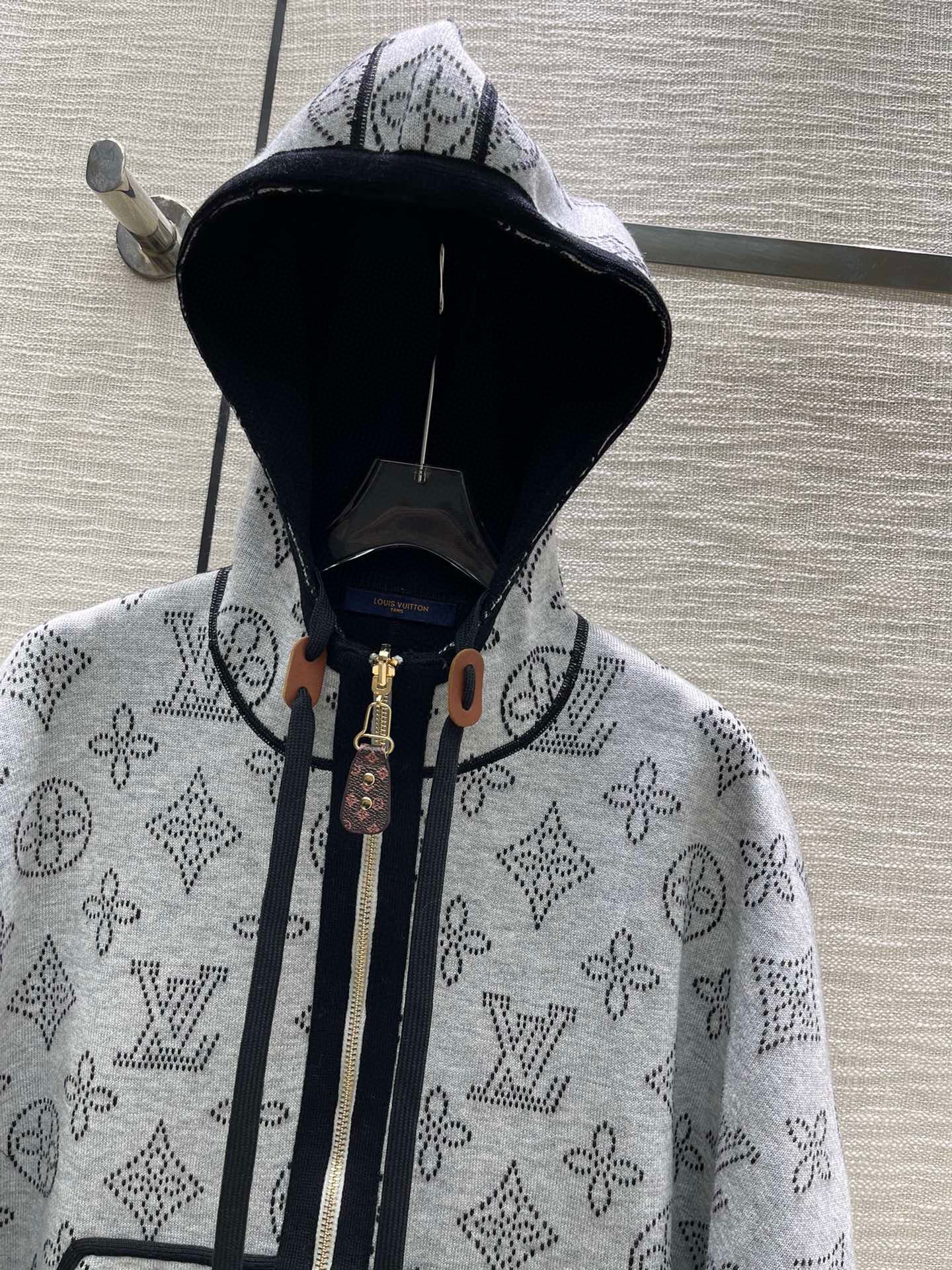 LU Cape Coat Poncho jacket 2 side