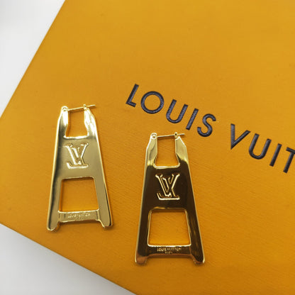LU   Earring