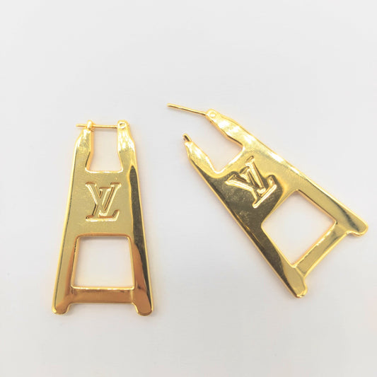 LU   Earring
