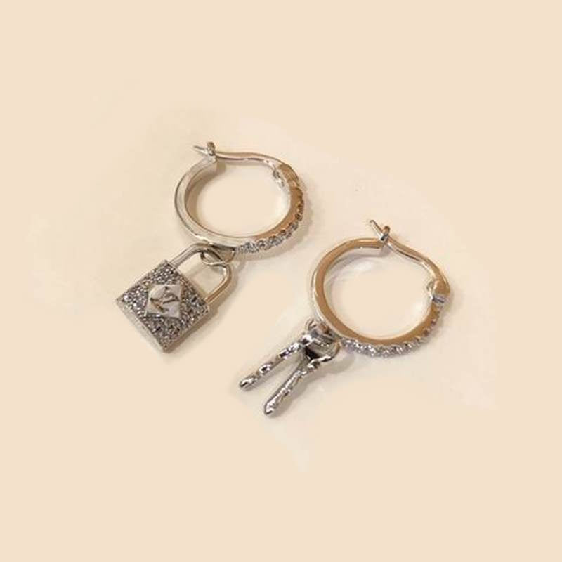 LU  Earrings