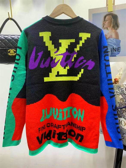 LU  Sweater