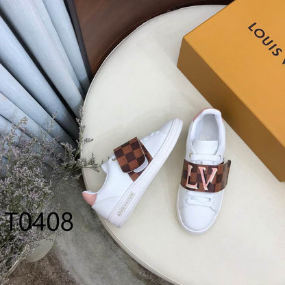 LU Run Away  Sneakers