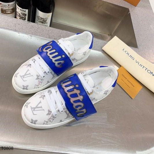 LU Sneakers