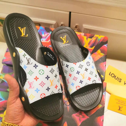 LU  Slippers