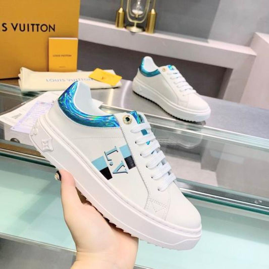 LU Sneakers