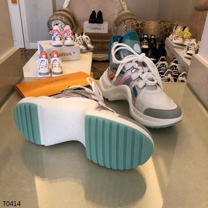 LU Sneakers Arch