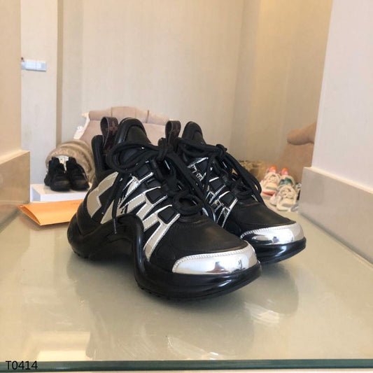 Lv vuitton sneakers