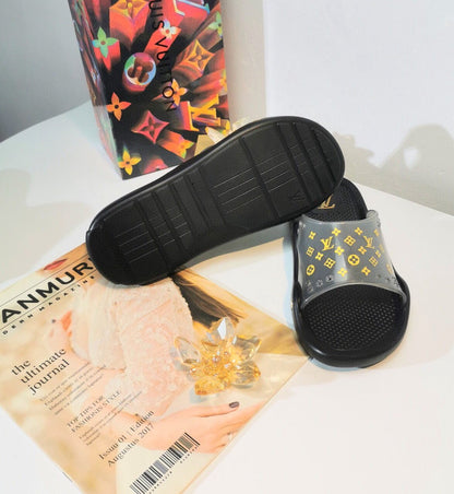 LU Slippers