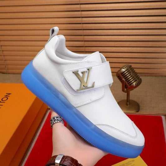 LU Sneakers