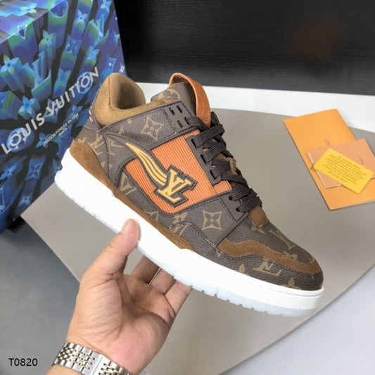 LU Sneakers