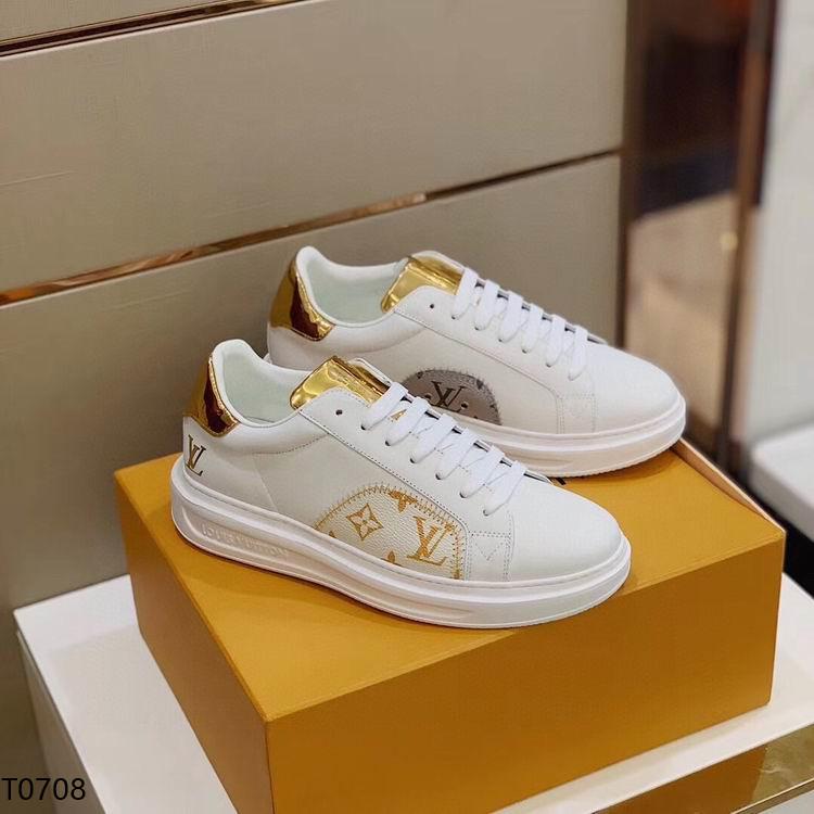 LU Sneakers Gold