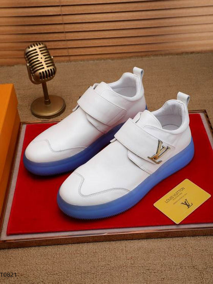 LU Sneakers