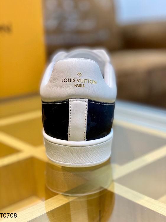 LU Sneakers