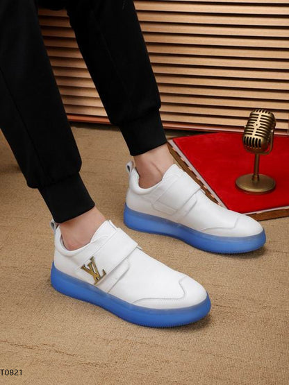LU Sneakers