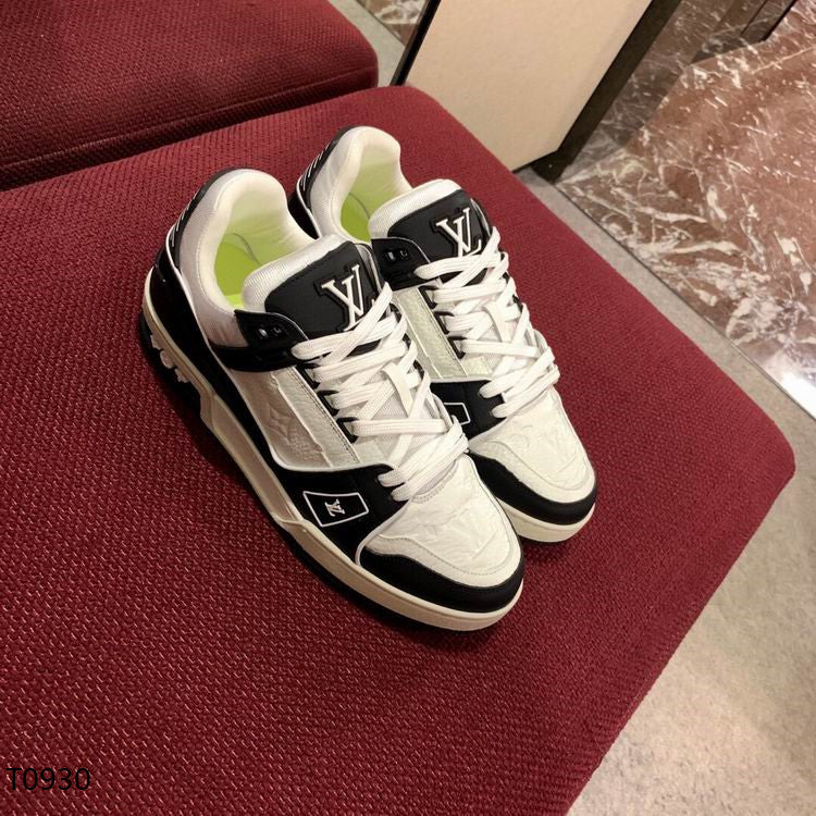 LU Sneakers Black White
