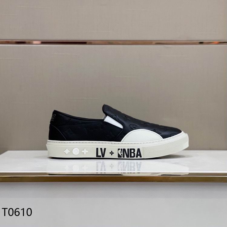 LU  Sneakers Slip On